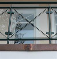 Stahl_lackiert_Glas_Kupfer